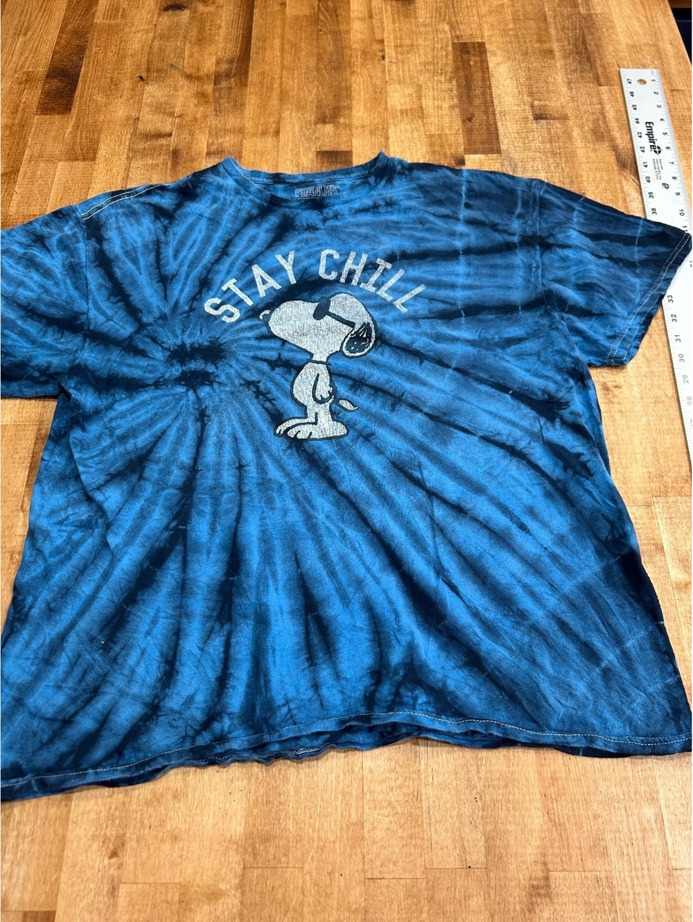Peanuts Hybrid Stay Chill Snoopy Tie-Dye T-Shirt XL